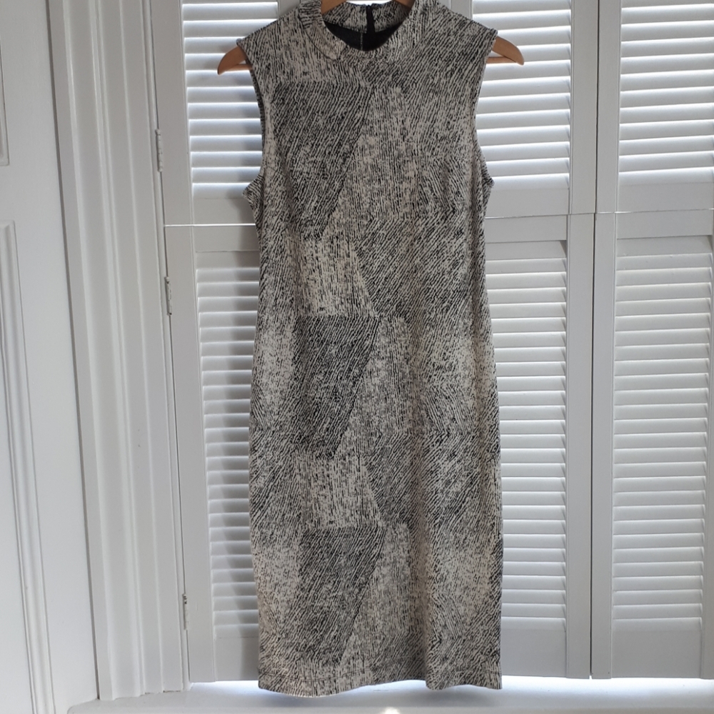 Saragano dress. Zippered back. Size 4